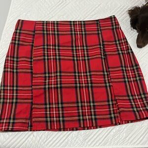 Size large red plaid skirt with two slits on the bottom